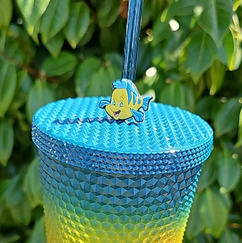 Straw Topper Starbucks Flounder